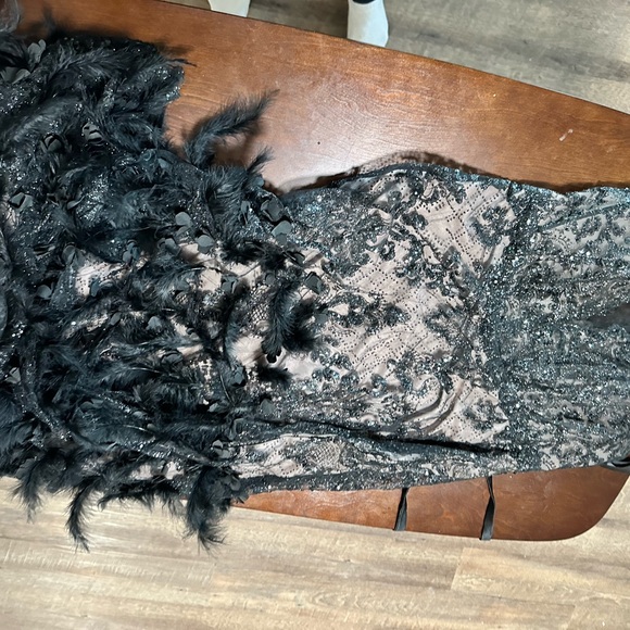 Black long beautiful dress - Picture 1 of 2